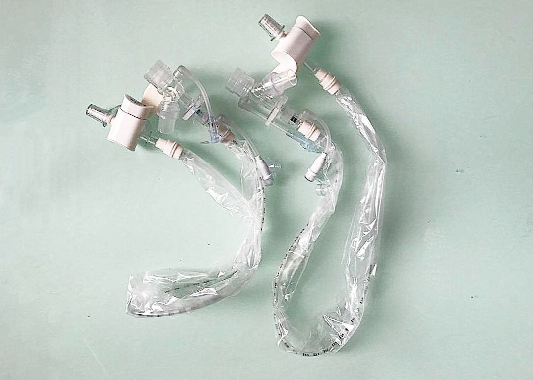 PC PVC Medical Silicone Material Closed Suction System Prevents sputum splash